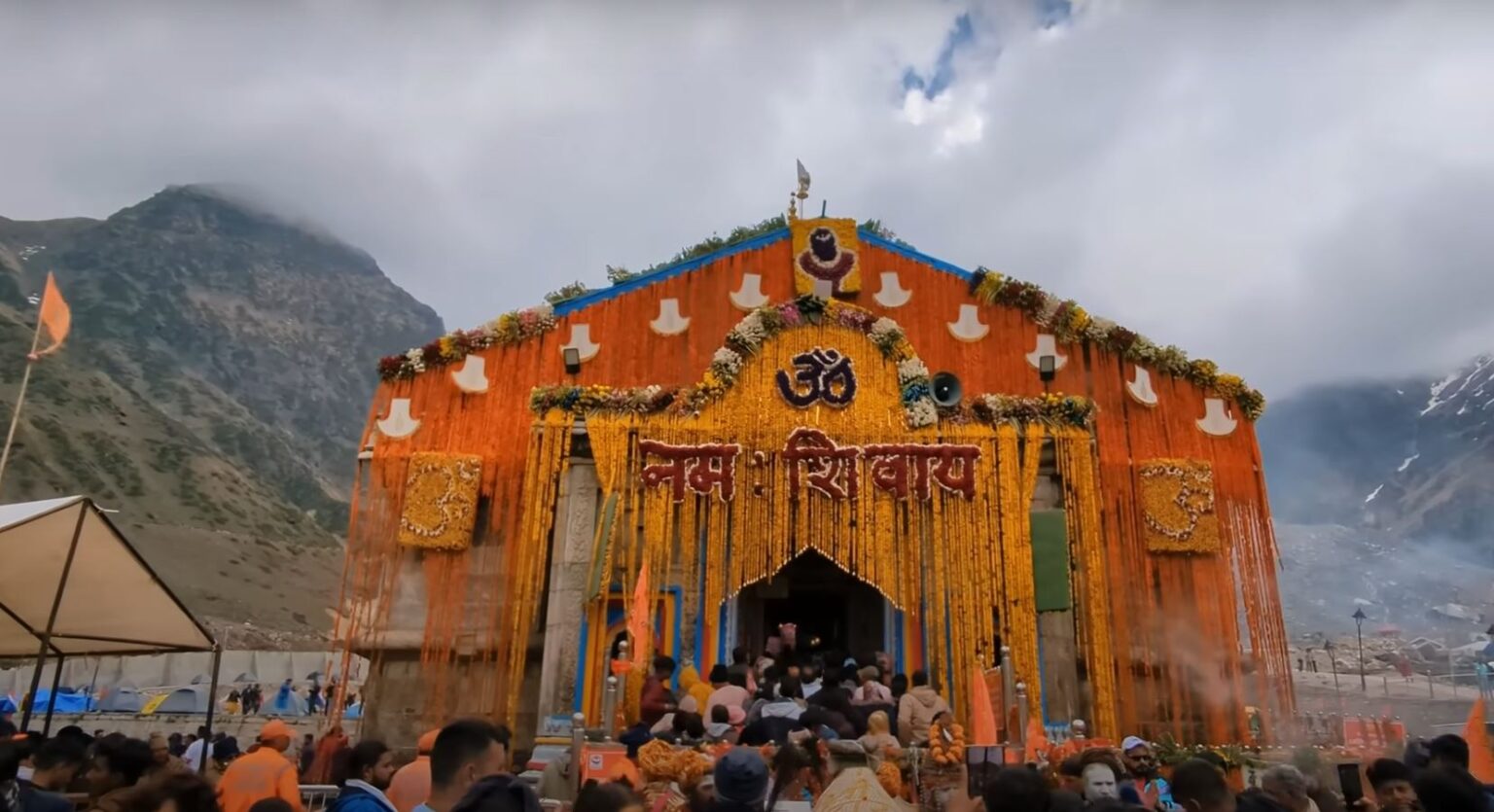 भूस्खलन के कारण केदारनाथ धाम यात्रा पर लगी अस्थाई रूप से रोक