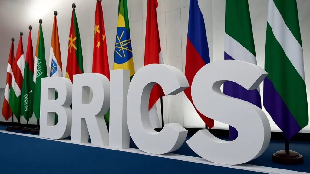 भारत को BRICS से क्या फायदा? ब्राजील में PM मोदी की मौजूदगी क्यों अहम? BRICS