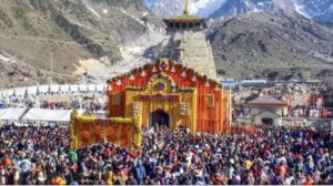 एक बार फिर बंद हुई केदारनाथ यात्रा, प्रशासन ने यात्रियों को सुरक्षित स्थानों पर रोका। एक बार फिर बंद हुई केदारनाथ यात्रा, प्रशासन ने यात्रियों को सुरक्षित स्थानों पर रोका।