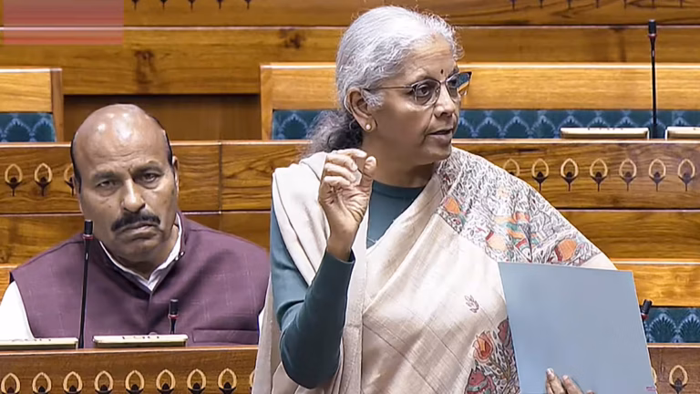 लोकसभा में हंगामे के बीच सरकार ने पेश किया हेल्थ सिक्युरिटी सेस बिल Amid uproar in the Lok Sabha, the government introduced the Health Security Cess Bill.