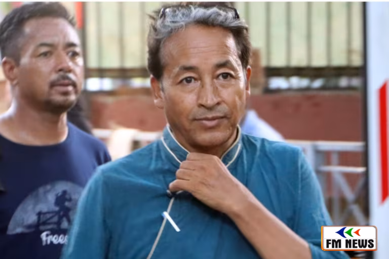लद्दाख में बड़ा फैसला: Sonam Wangchuk पर लगा NSA हटाया, केंद्र सरकार ने खत्म की हिरासत लद्दाख में बड़ा फैसला: Sonam Wangchuk पर लगा NSA हटाया, केंद्र सरकार ने खत्म की हिरासत