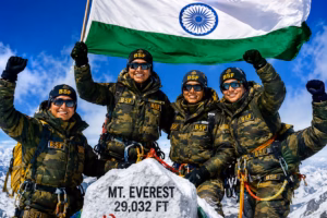 एवरेस्ट पर गूंजी ‘वंदे मातरम्’ की आवाज, BSF की महिला टीम ने रचा इतिहास