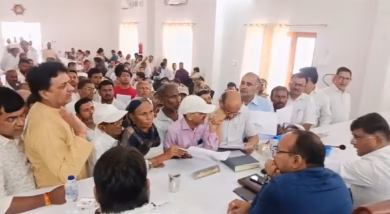 बिजनौर में PWD पर भ्रष्टाचार के गंभीर आरोप, तहसील दिवस में ब्लॉक प्रमुख ने अधिकारियों को बताया ‘चोर’