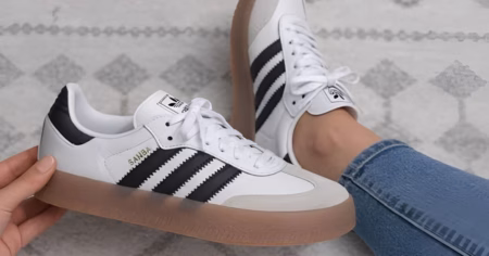Adidas Samba Shoes का बढ़ता क्रेज: स्पोर्ट्स शूज से फैशन आइकन बनने तक Adidas Samba Shoes : Adidas Samba Shoes का बढ़ता फैशन ट्रेंड
