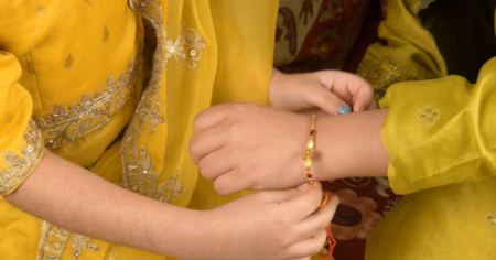 Raksha Bandhan 2026: 27 या 28 अगस्त? जानिए सही तारीख और शुभ मुहूर्त
