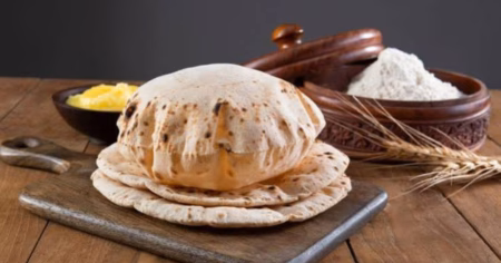 High Protein Roti: आटे में मिलाएं ये 9 देसी चीजें, साधारण रोटी बनेगी प्रोटीन का खजाना