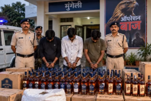 मुंगेली में ‘ऑपरेशन बाज’ की बड़ी कार्रवाई, 358 पाव अवैध शराब के साथ 3 आरोपी गिरफ्तार
